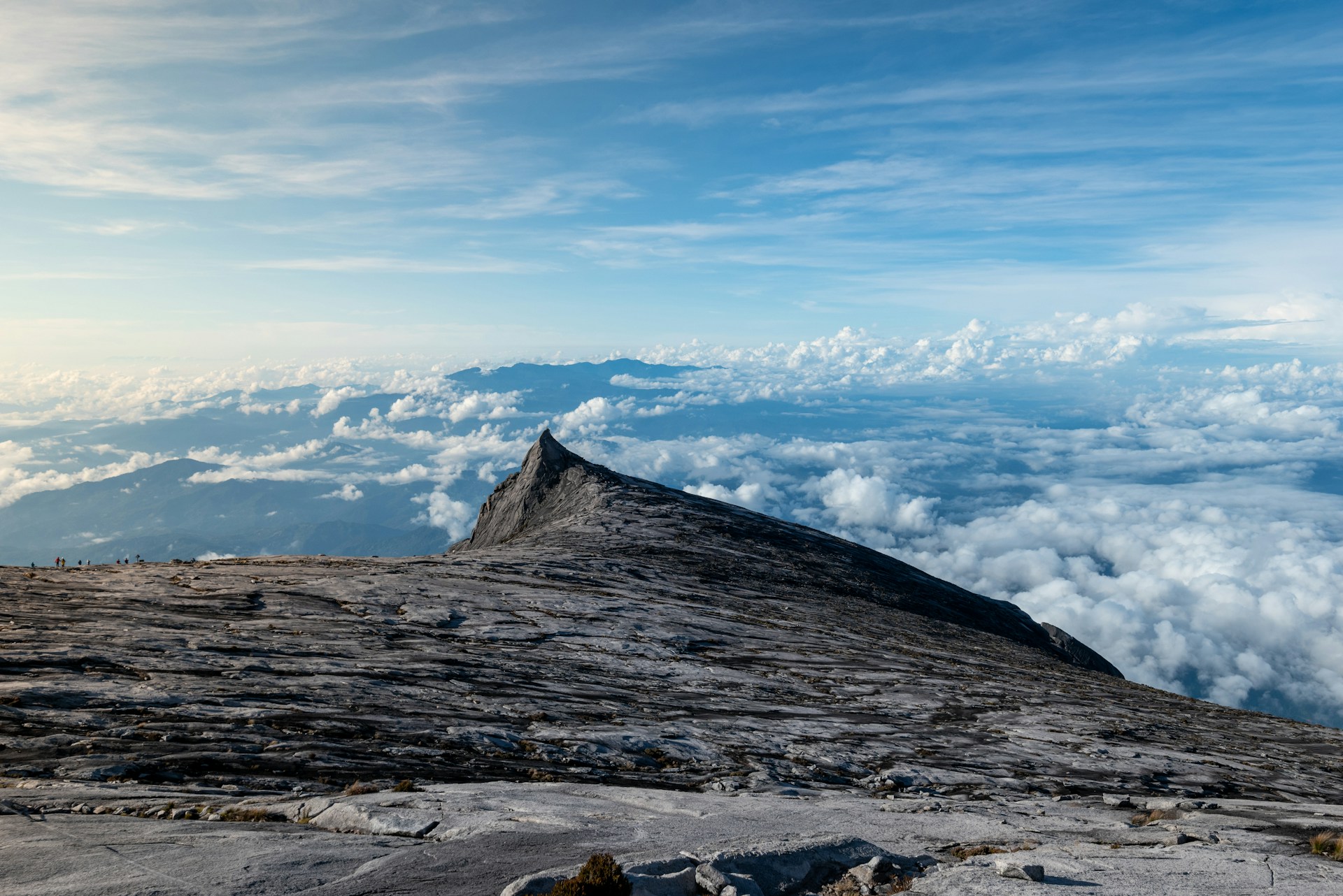 Climbing Mount Kinabalu - Hiking Mount Kinabalu 3